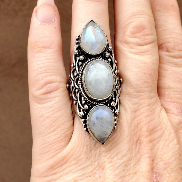 New Rainbow Moonstone 925 Silver Statement Ring. - Picture 12 of 14